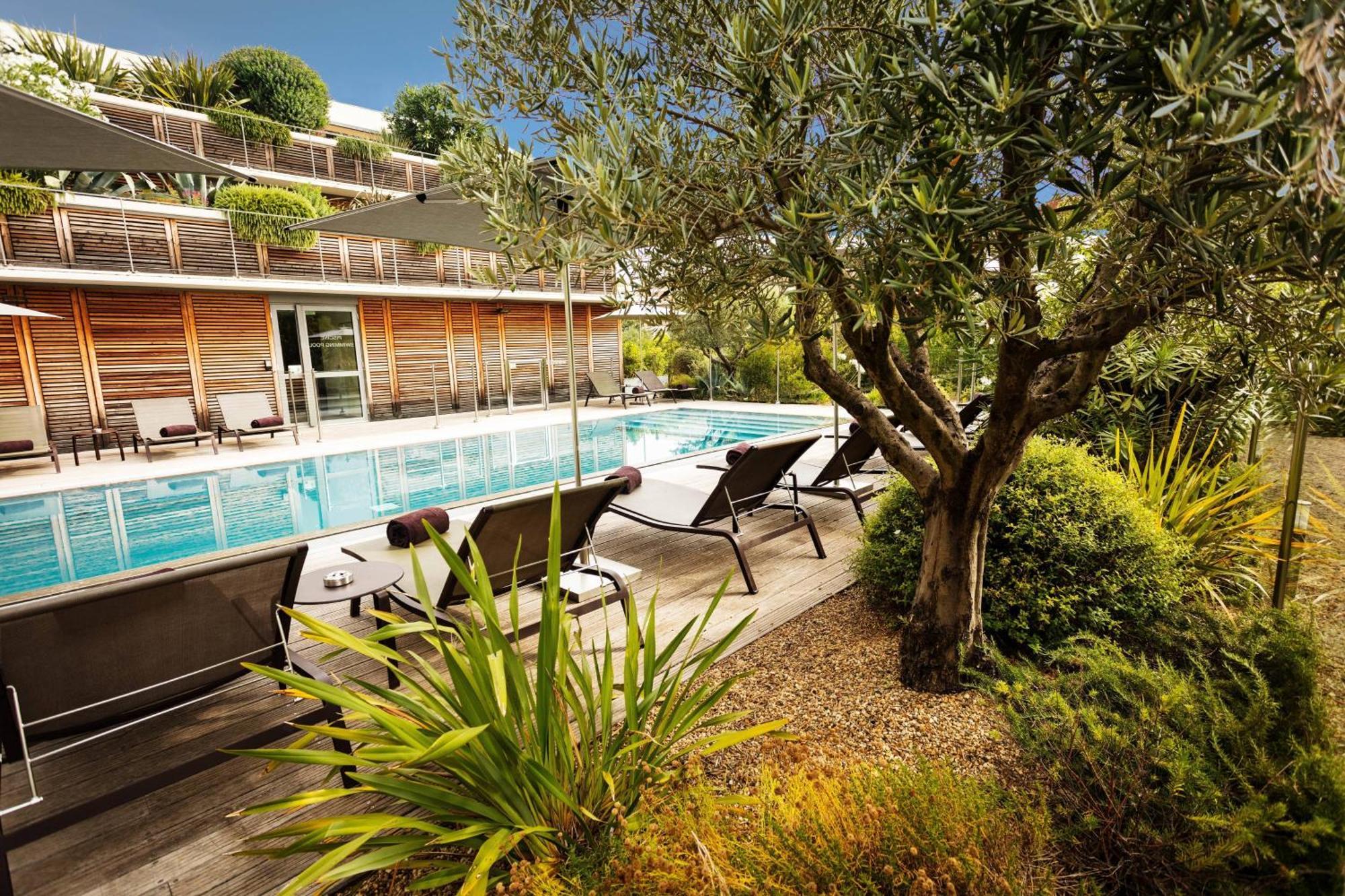 Courtyard By Marriott Montpellier Hotel Exterior photo