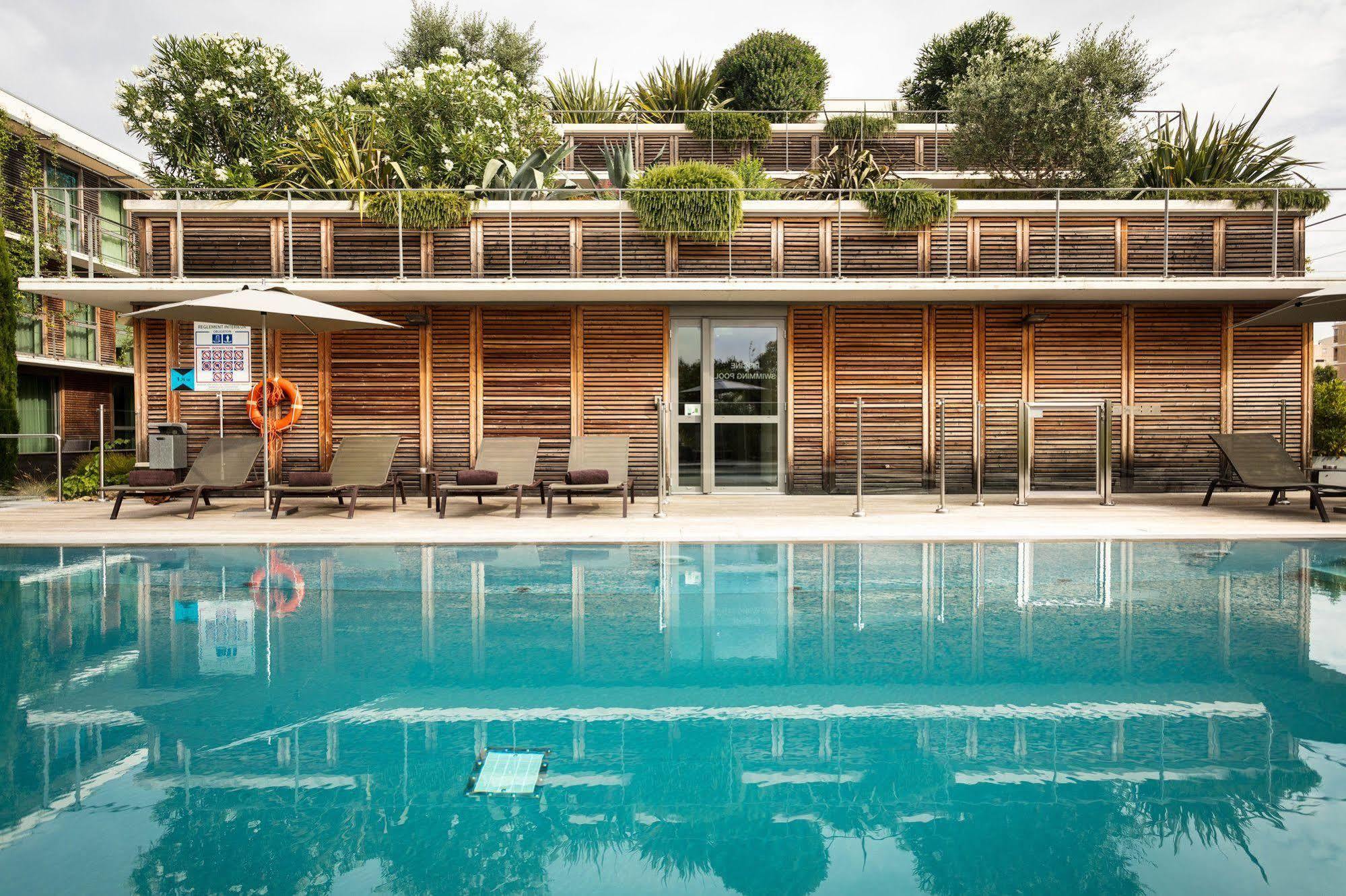 Courtyard By Marriott Montpellier Hotel Exterior photo